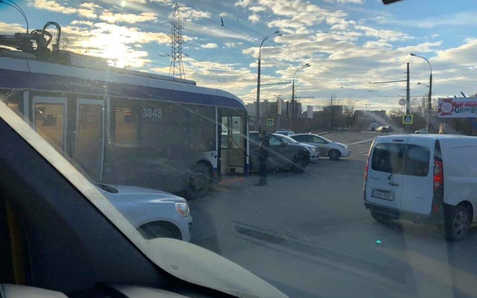 В центре столицы на одном участке дороги произошло два ДТП
