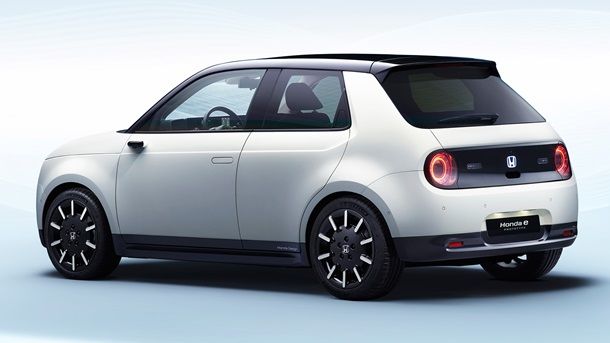 Новый электрокар Honda показали на официальных фото