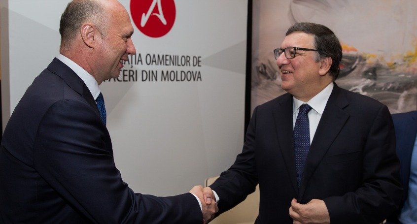 Pavel Filip la Forumul Economic al AOAM: Propunem un parteneriat cu investitorii pentru locuri de muncă, inovare şi dezvoltare