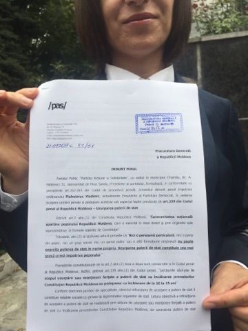 Майя Санду пожаловалась в прокуратуру на Влада Плахотнюка