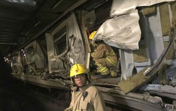 Машинисты пострадали при столкновении двух поездов в метро Гонконга