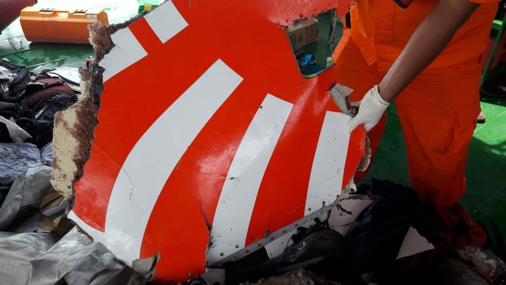 Пассажирский Boeing 737 разбился в Индонезии: на борту находились 189 человек