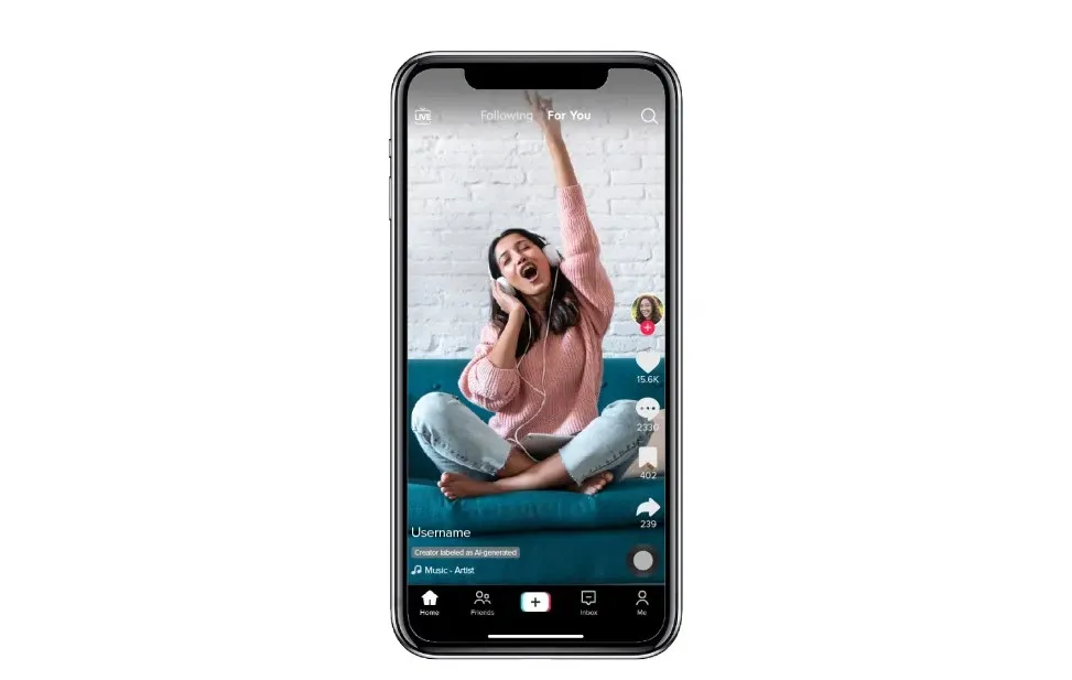 TikTok ввёл маркировку контента, сгенерированного нейросетями