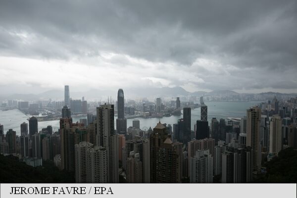 China:  Taifunul Khanun scade în intensitate, lăsând 368.000 de persoane afectate