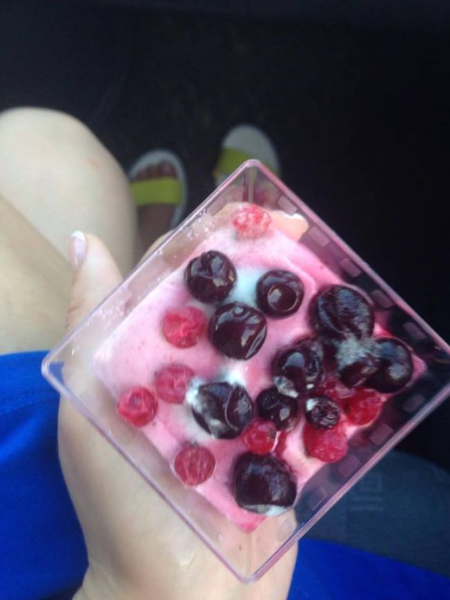 Desert cu mucegai. Deliciul de care a avut parte un cumparator