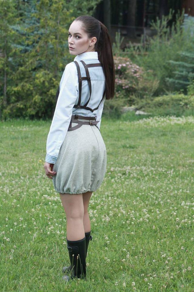 Студентка из РМ, учащаяся в Яссах создала коллекцию одежды в стиле дерби