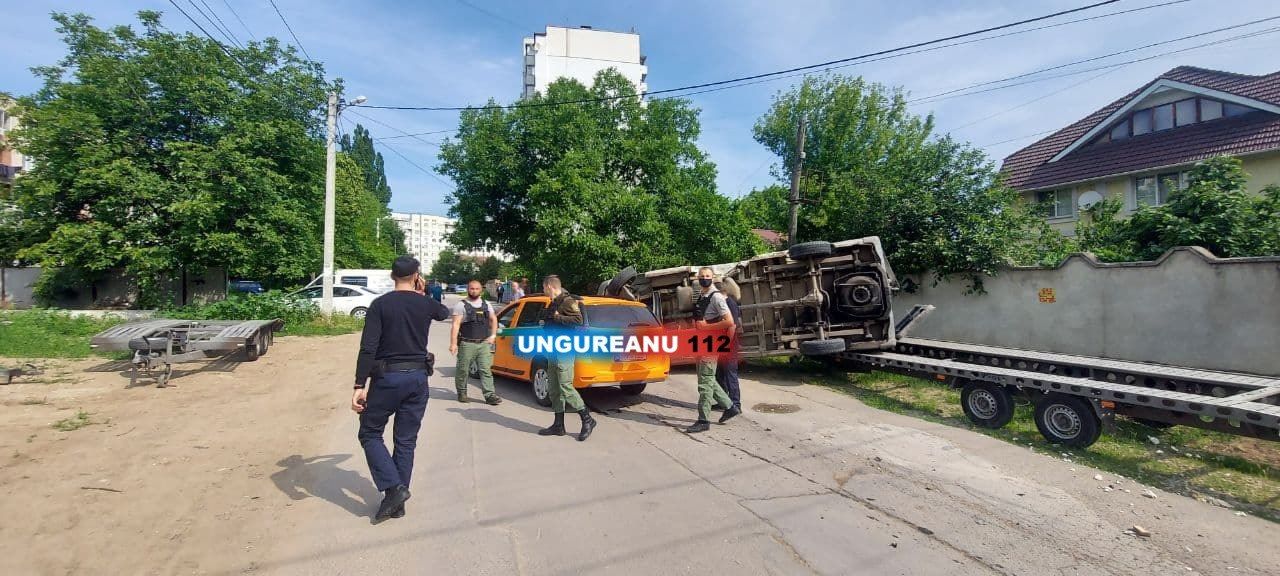 В Кишиневе произошло ДТП с участием инкассаторской машины