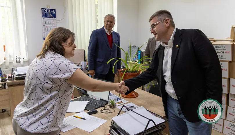 ARBOM și partenerii din Bulgaria distribuie 1.000 de colete alimentare familiilor vulnerabile din Taraclia