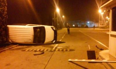 Пьяный мужчина на автомобиле пытался прорваться через границу в Молдову