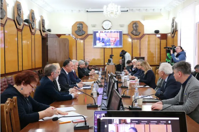 Эпидемиологическую ситуацию в Молдове обсудили в Академии наук