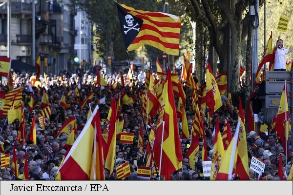 Un milion de persoane au manifestat la Barcelona pentru unitatea Spaniei