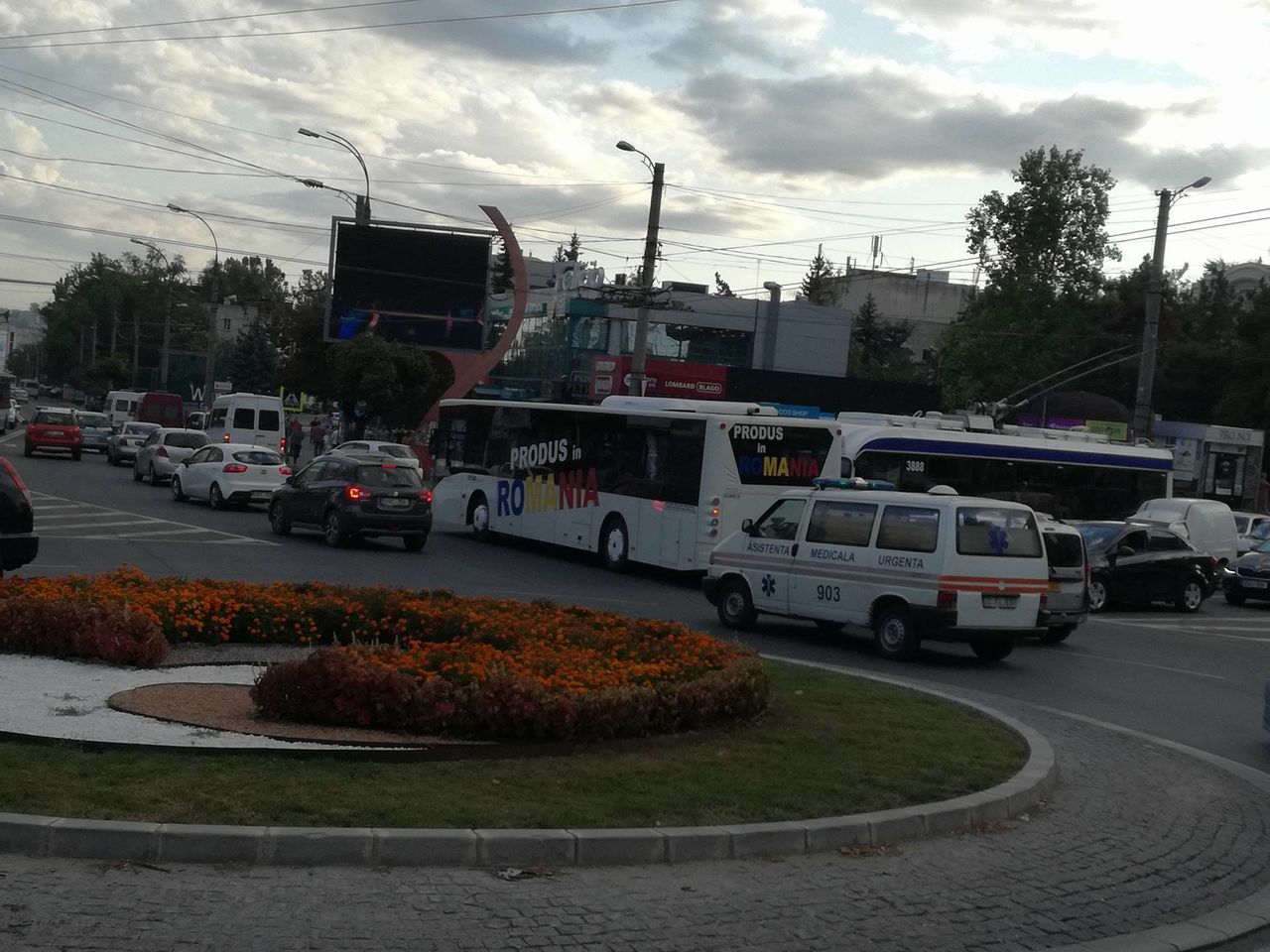 Enigma autobuzului Produs în România care circulă prin Capitală, dezvăluită
