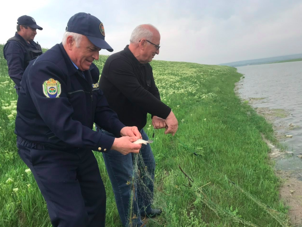 В Хынчештах инспекторы совместно с пограничниками устроили проверку на Пруту