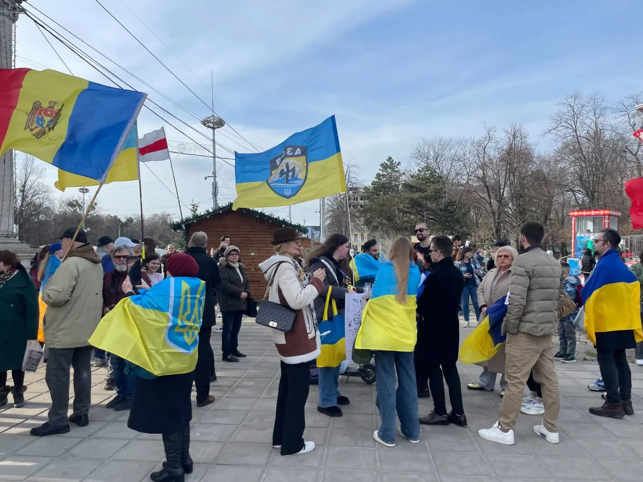 В Кишиневе проходит марш, приуроченный ко второй годовщине начала войны в Украине
