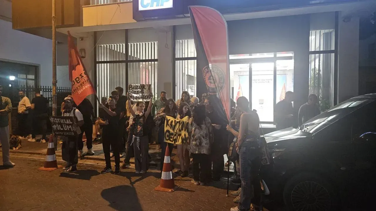 В Стамбуле проходят массовые акции протеста
