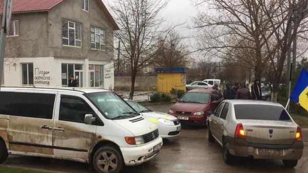 В Чадыр-Лунге протестующие перекрыли выезд из города