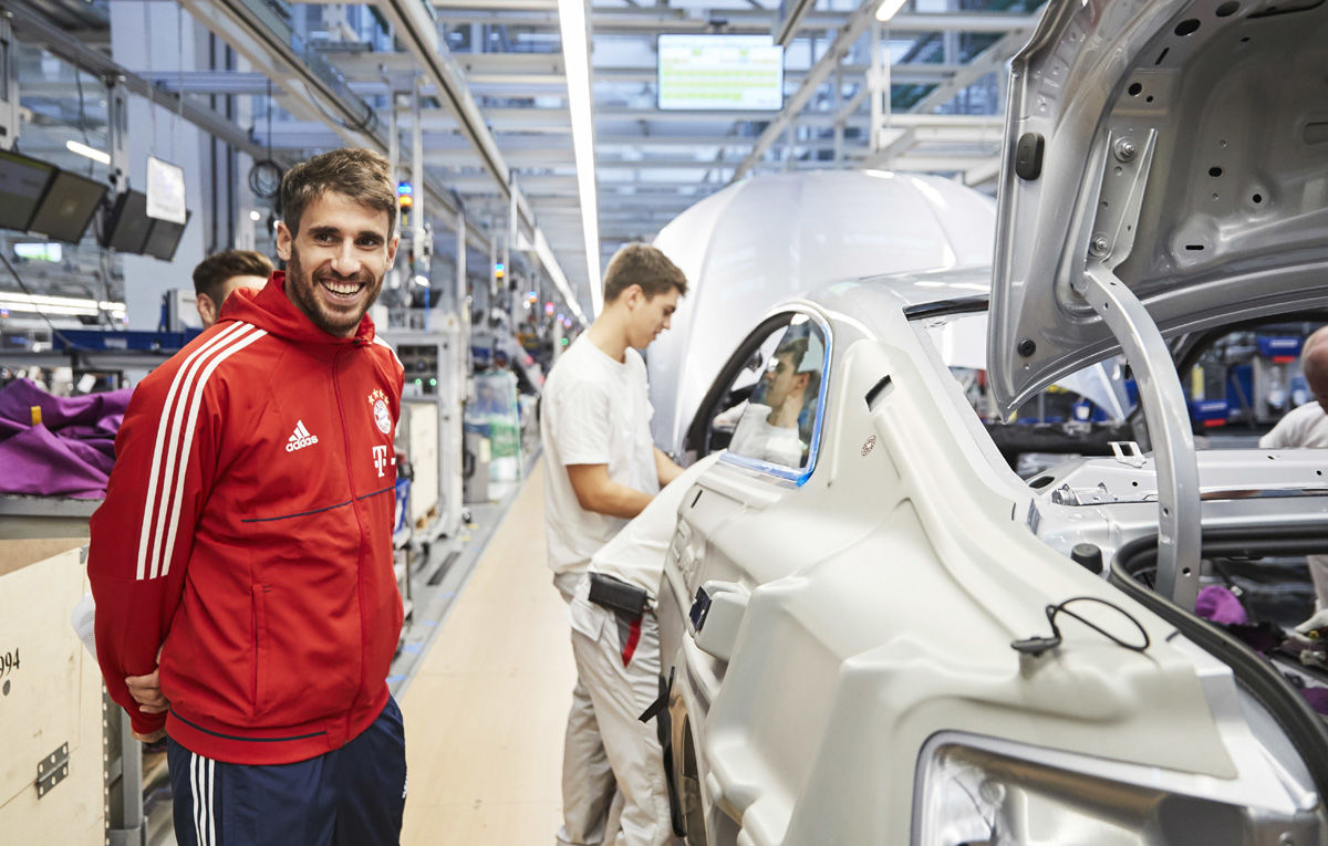 Jucătorii lui Bayern Munchen și-au ales noile mașini pentru acest sezon: Audi RS6 Avant, modelul preferat al fotbaliștilor