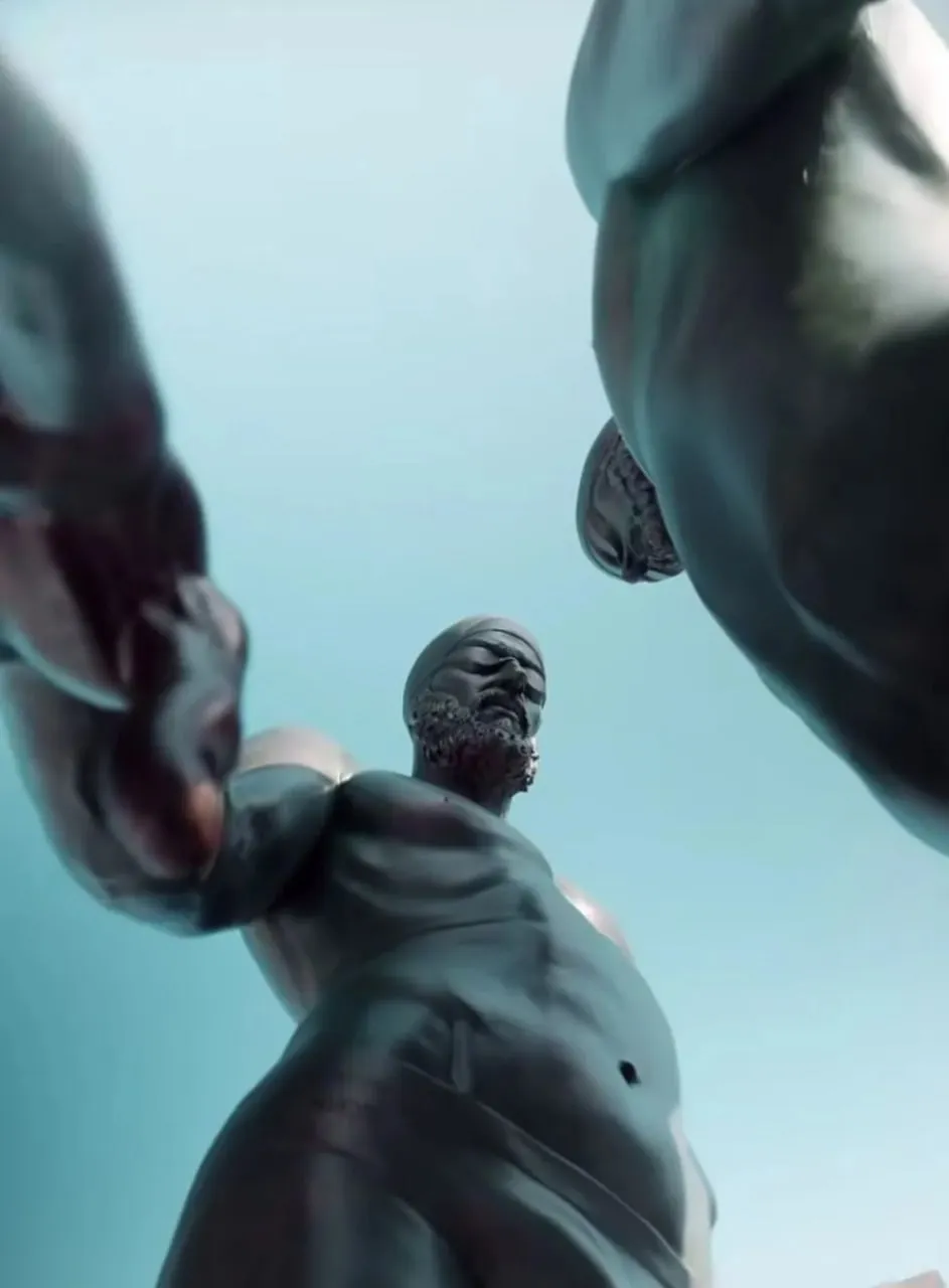 Жителей Ясс возмутила статуя у Дворца культуры