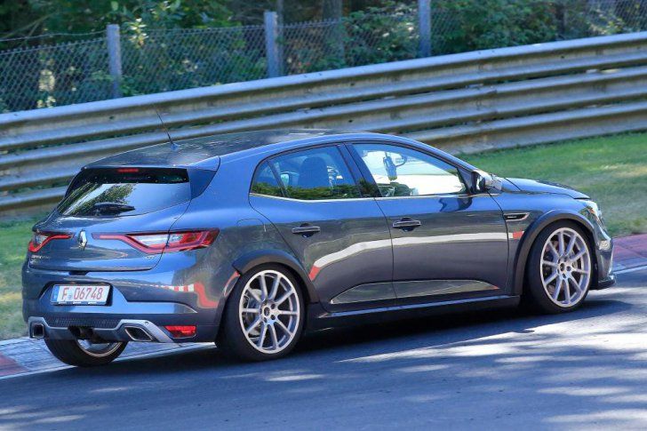 Cum arată noua generație Renault Megane RS, care va fi lansată în toamnă
