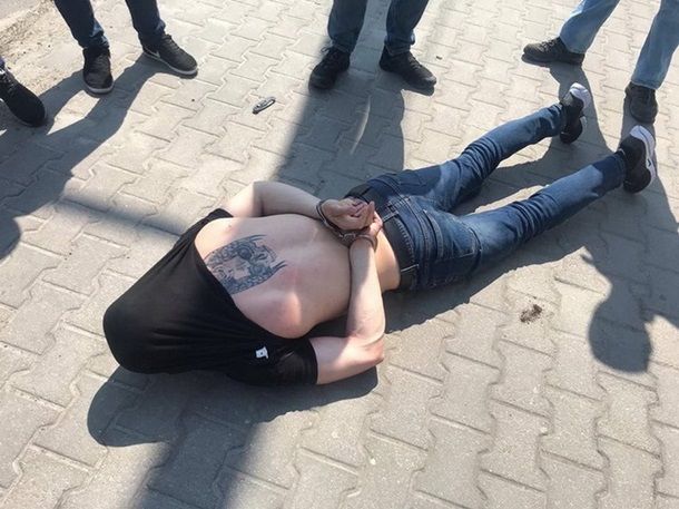 На Украине банду вымогателей возглавлял бывший разведчик Нацгвардии