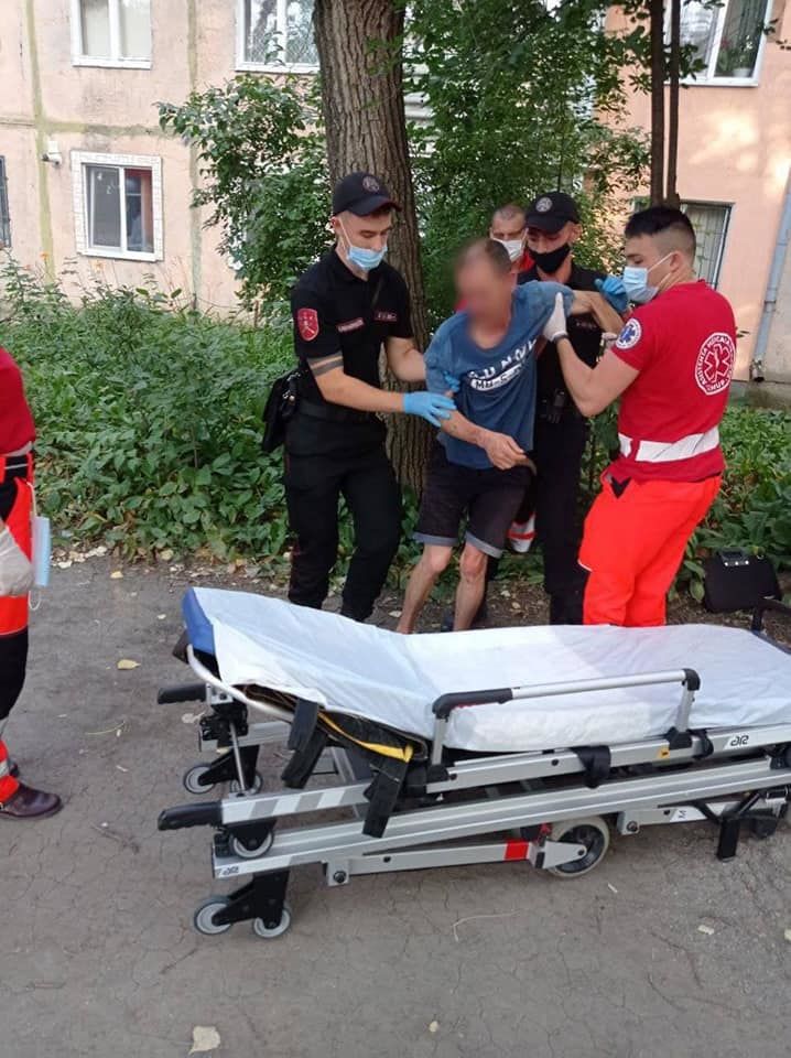 В Бельцах на улице нашли мужчину в бессознательном состоянии