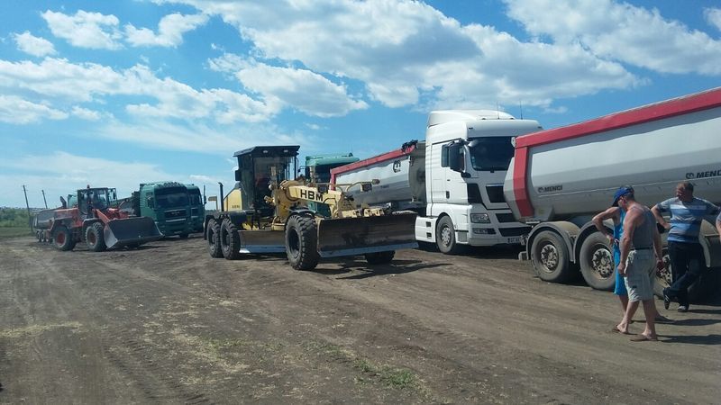 В районе Штефан-Водэ началось строительство дороги местного значения