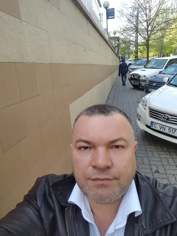 Мунсоветники-социалисты потребовали от администрации Sun City освободить тротуар для пешеходов