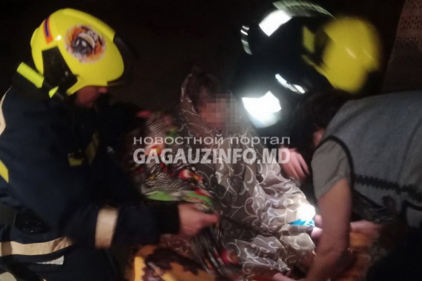 В Комрате спасли пенсионерку, упавшую в колодец