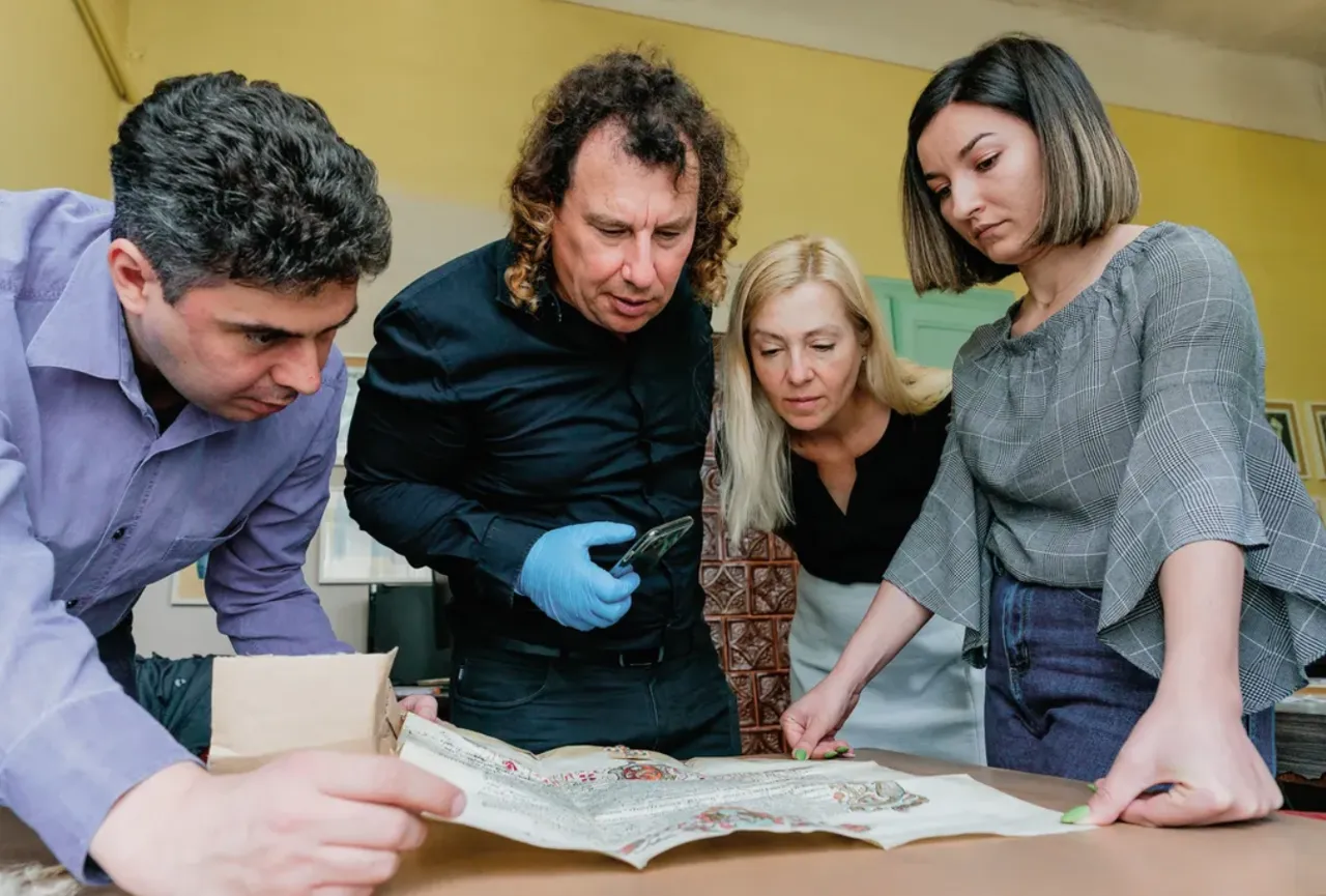 Ученые говорят, что Влад Цепеш или Дракула плакал кровавыми слезами