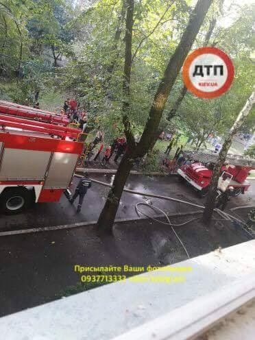 В многоэтажке Киева прогремел взрыв