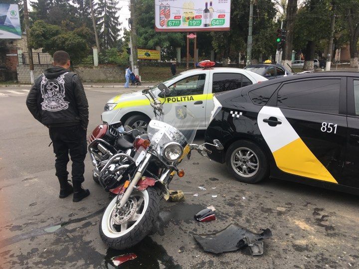 На Буюканах произошла авария с участием мотоциклиста