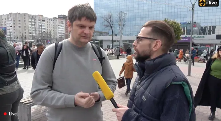 В Кишиневе прошел марш феминисток: Женщины между миром и войной