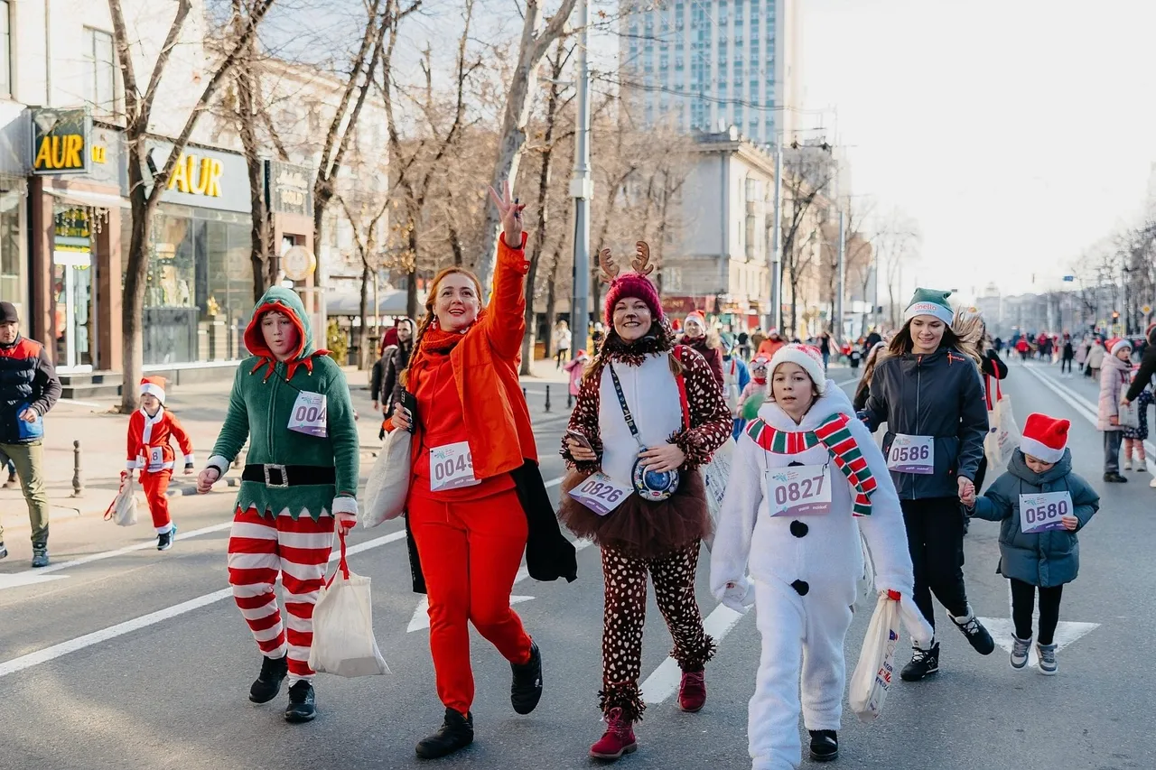 Maratonul de Crăciun: Cамый креативный забег года