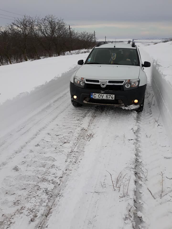 Cimișlia: Stratul de zăpadă este înalt cât o mașină