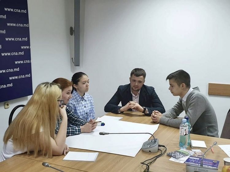 Волонтеры НЦБК внедрят инновационные методы борьбы с коррупцией в учебных заведениях