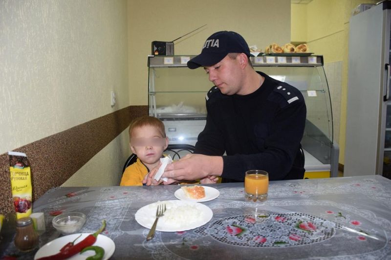 На одной из улиц Бельц был найден оставленный без присмотра двухлетний малыш