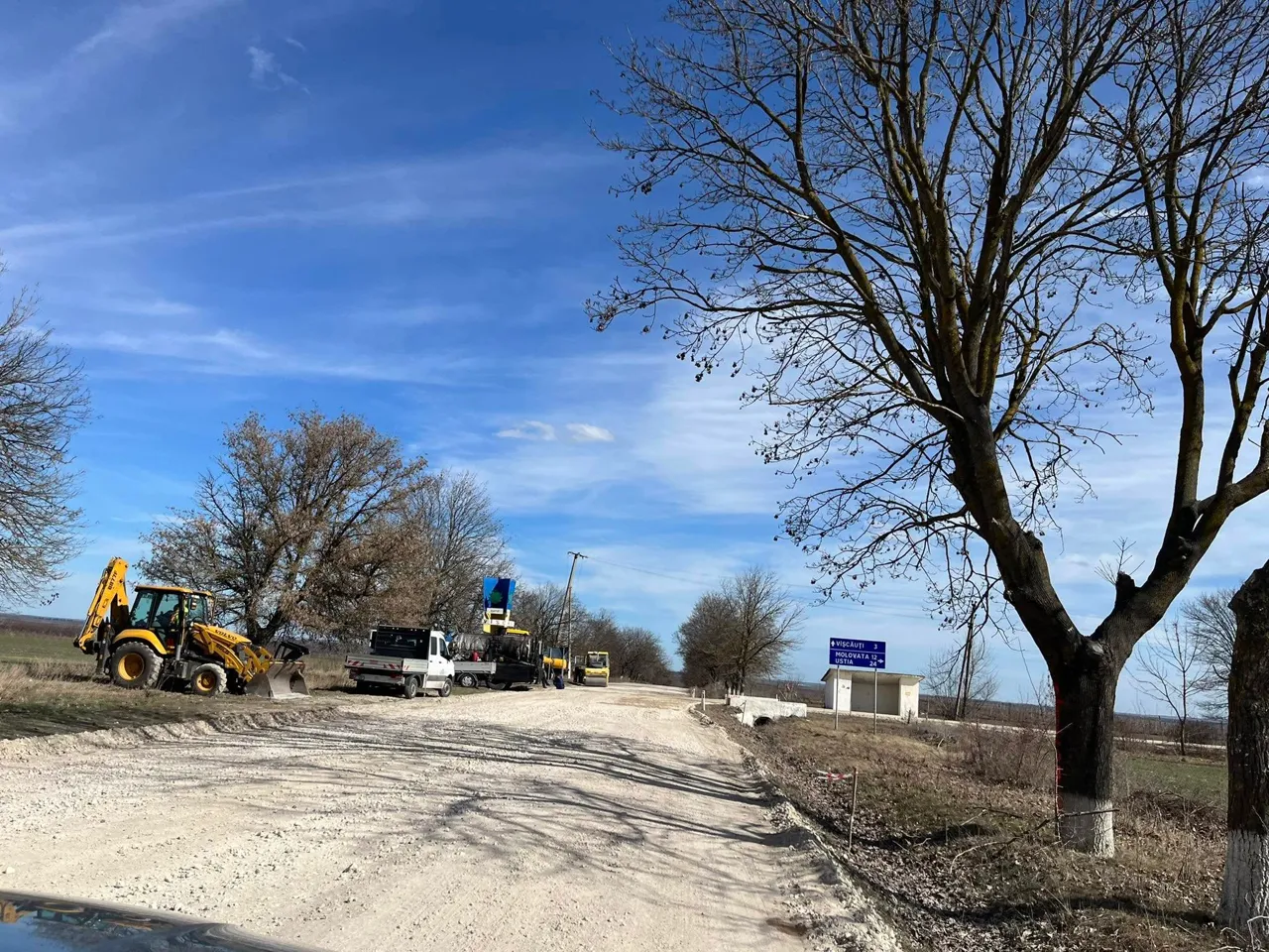 În raionul Orhei a început reparația unui drum regional