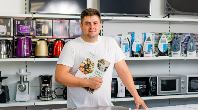 Предприниматель: «Грант для бизнеса» в Microinvest помог мне закупить товар для нового магазина
