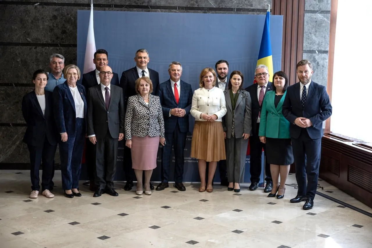 Polonia promite sprijin sporit pentru Moldova. O nouă declarație comună, semnată la Chișinău