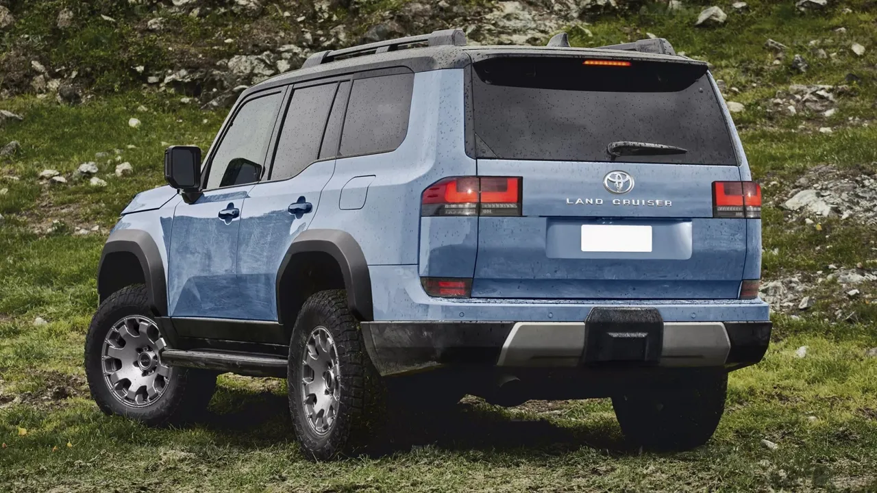 Новый Toyota Land Cruiser Prado показали до премьеры