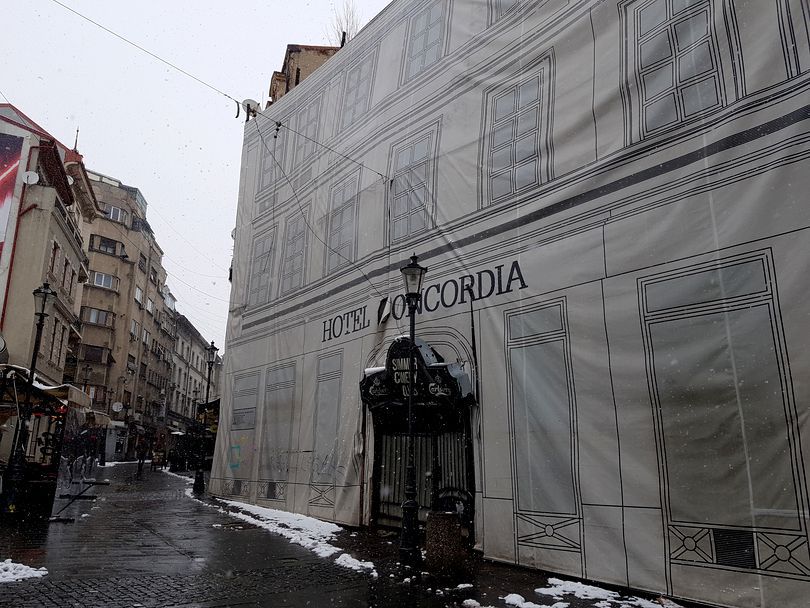 Istorie acoperită de gunoi. Clădirea în care Cuza a semnat actul Unirii e o ruină de care nu-i pasă nimănui