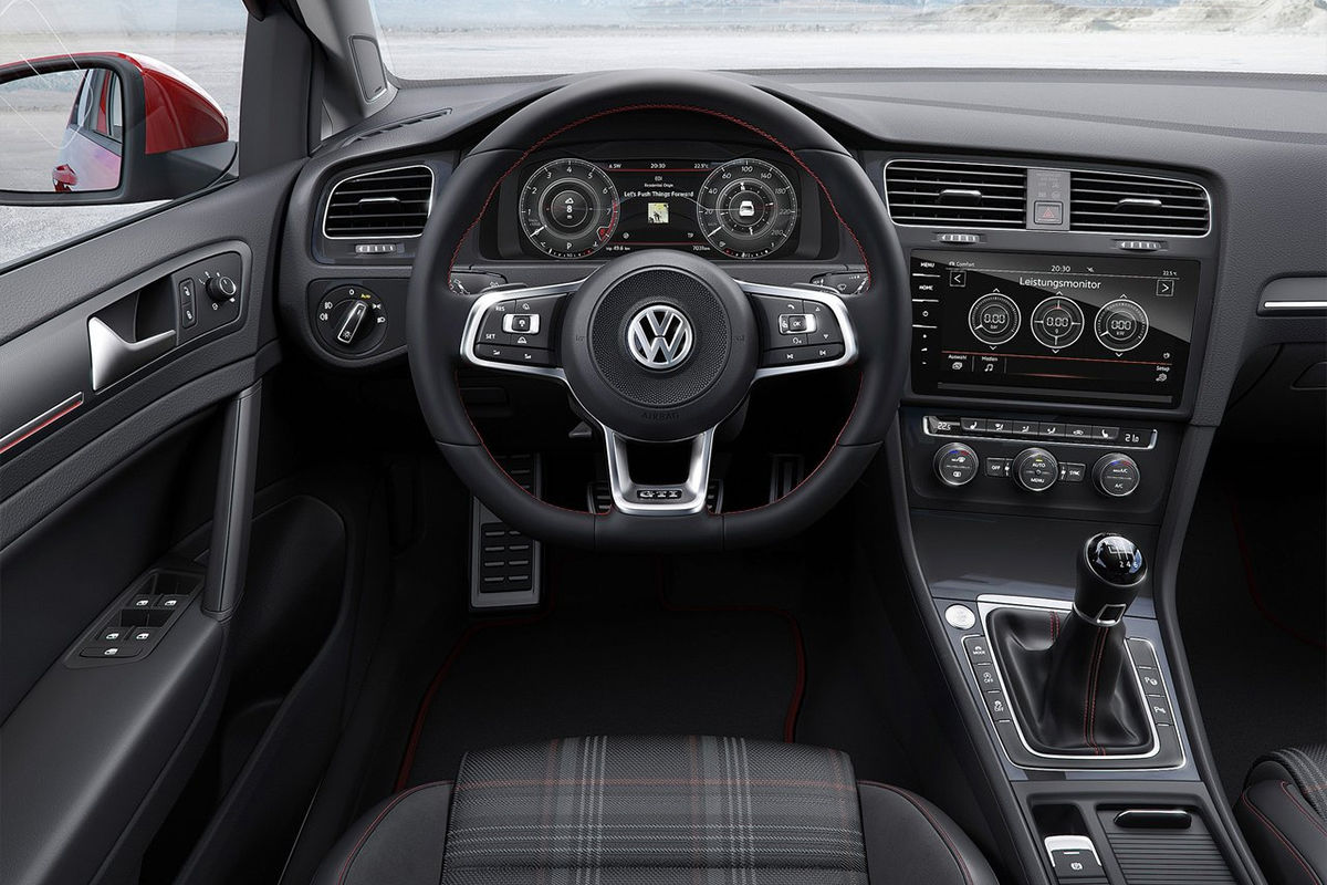 Volkswagen представил обновленный Golf