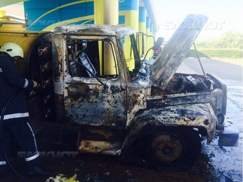 В Бельцах на газозаправочной станции загорелся молоковоз
