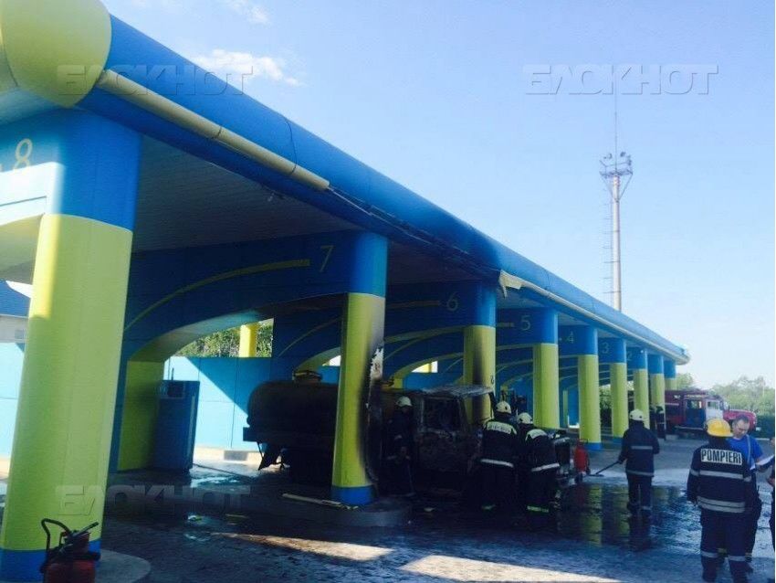 В Бельцах на газозаправочной станции загорелся молоковоз