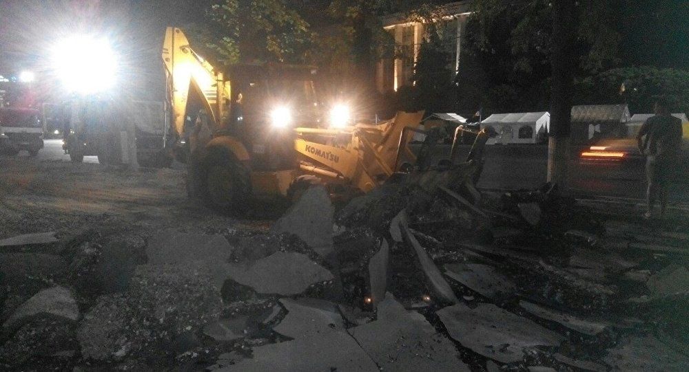 Почему ночью столицу перекапывают вдоль и поперек