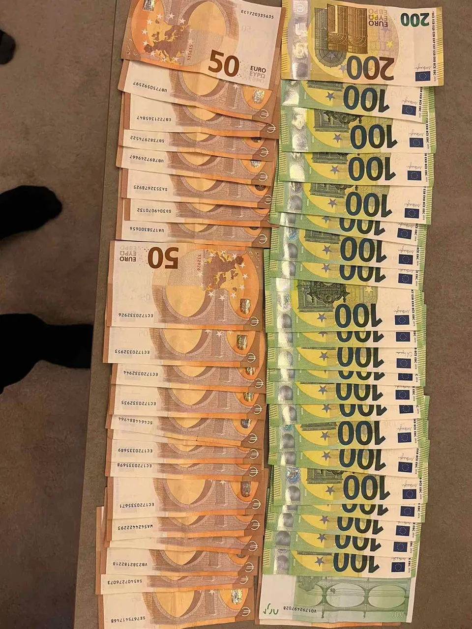 Правоохранители задержали сотрудников АГУ, подозреваемых в вымогательстве