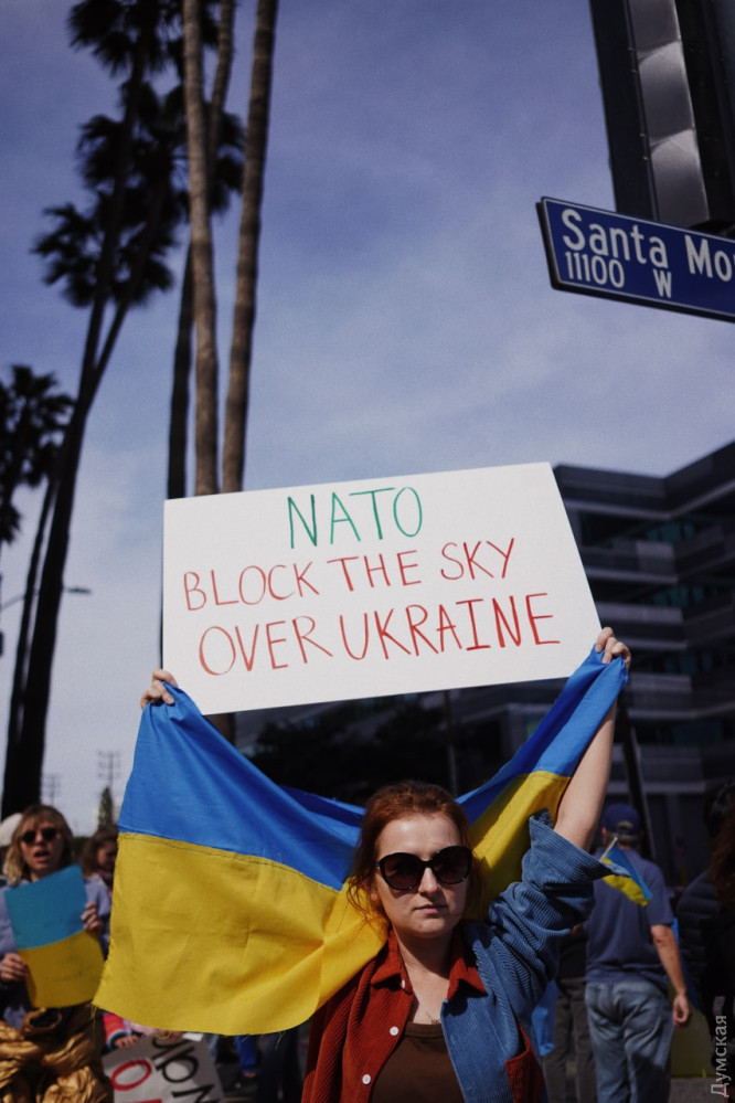В Лос-Анджелесе прошел массовый митинг в поддержку Украины