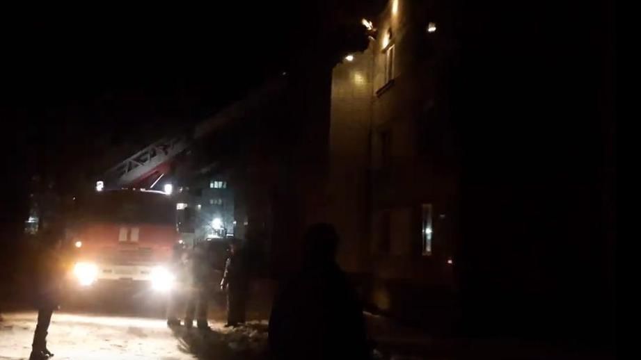 Режим ЧС ввели в российской Вологде после взрыва газа в пятиэтажке