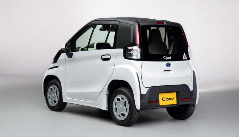 Самая маленькая Toyota: двухместный C+pod начали продавать в Японии