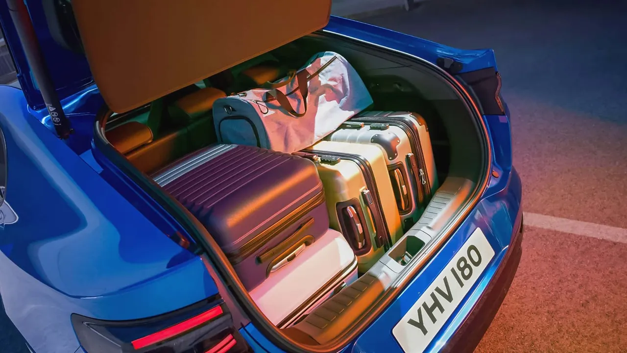 Новый Ford Capri 2025 поступил в производство и выходит на рынок